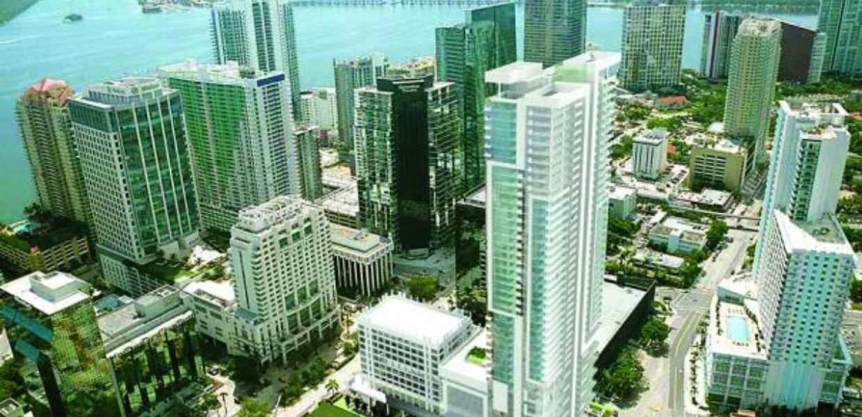 La familia de banqueros venezolanos Benacerraf dispuesta a comprar el Espírito Santo Bank de Miami