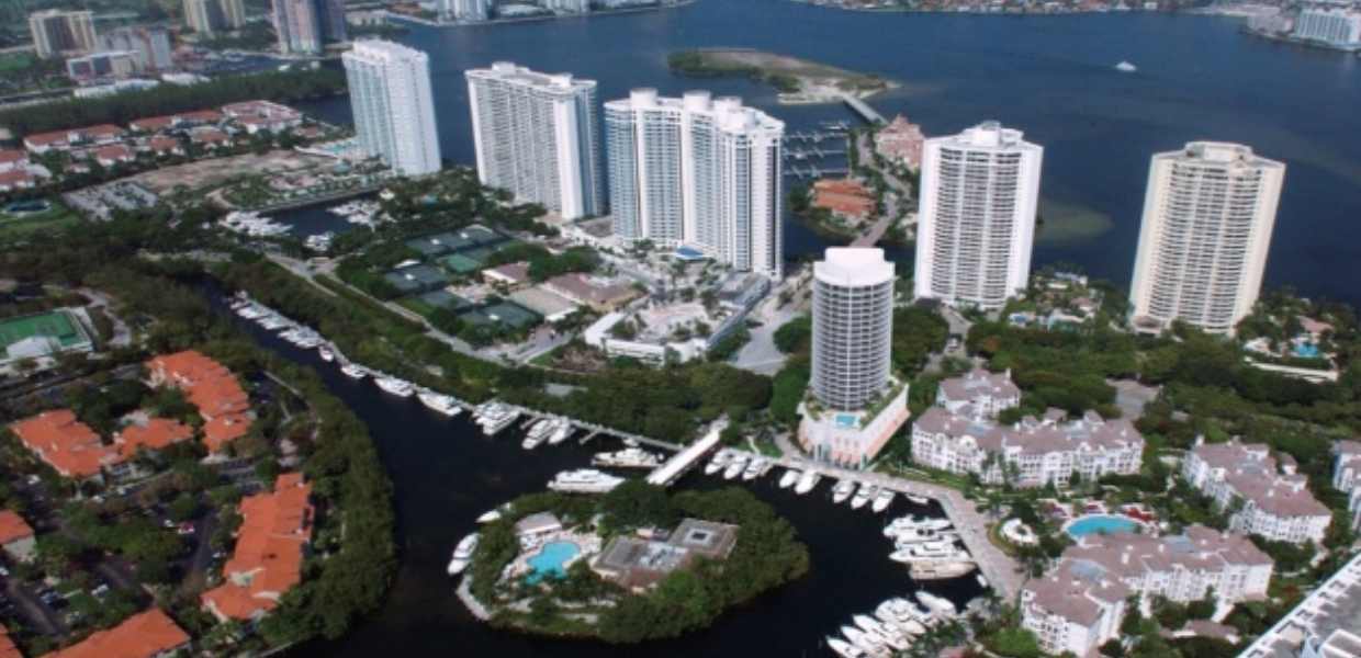 Cómo invertir en propiedades en Miami y no morir en el intento