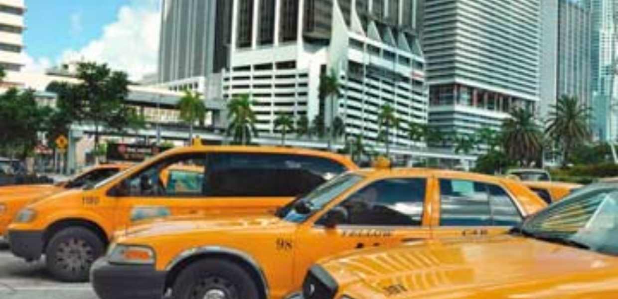 CÓMO MOVERSE POR MIAMI?