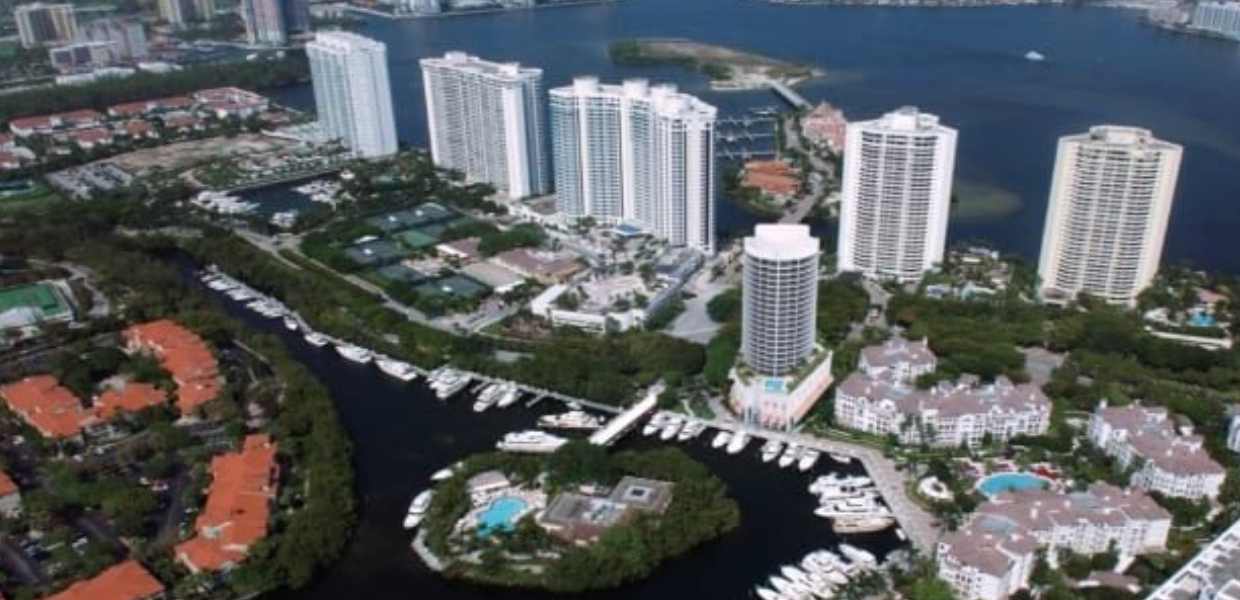 Comprar casa en Miami desde Colombia